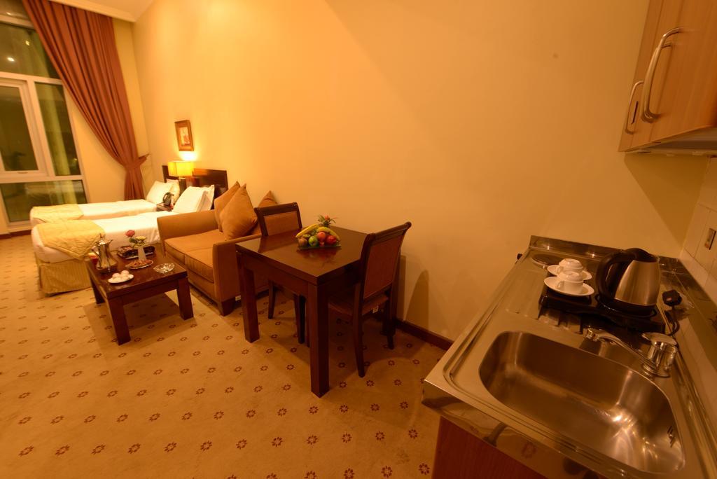 Retaj Al Bayt Suites Mekka Rum bild