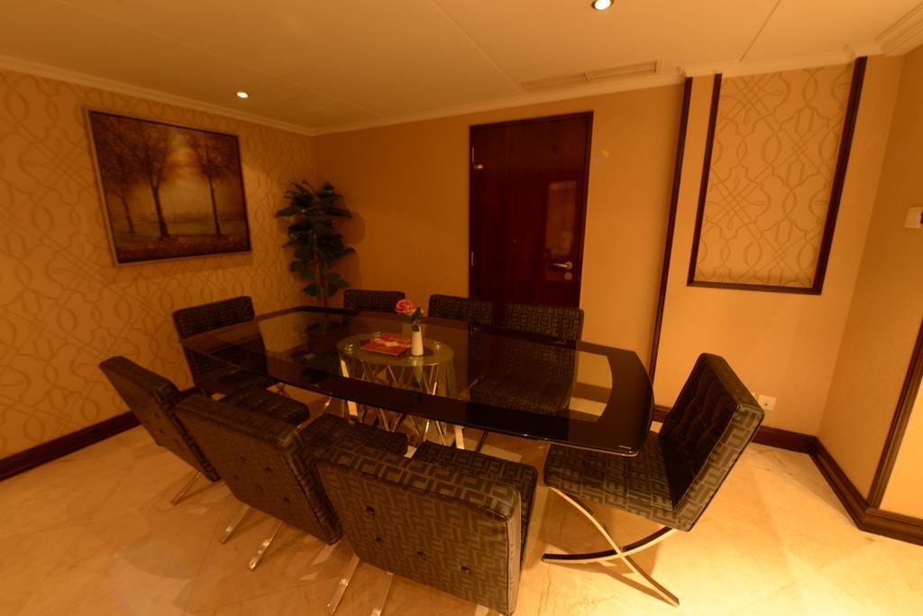 Retaj Al Bayt Suites Mekka Rum bild